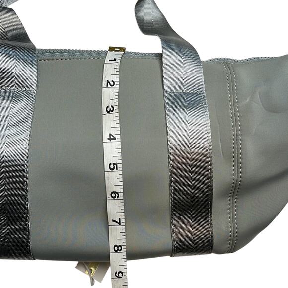 Nico & Olive Small Gray Duffel Bag w/ Double Handles & Removable Strap, NWT - Picture 8 of 8